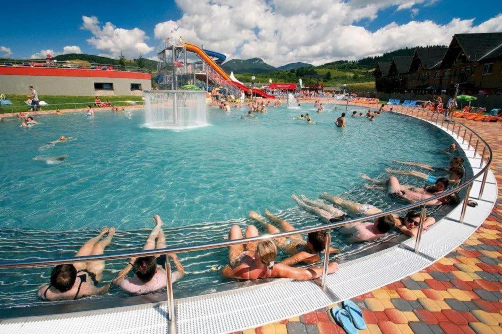 Apartman Liptov - Hotel Bešeňová Buitenkant foto
